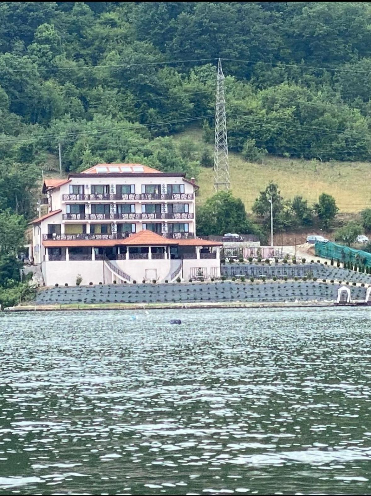 Bed and Breakfast Bliss Dubova Esterno foto